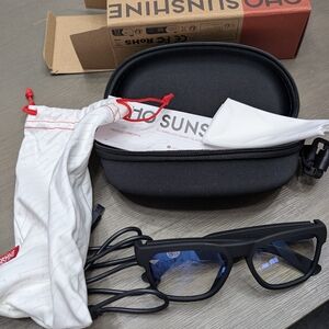 Black Smart Glasses with Case